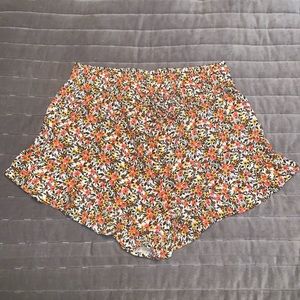 wild fable high-waisted shorts, size large